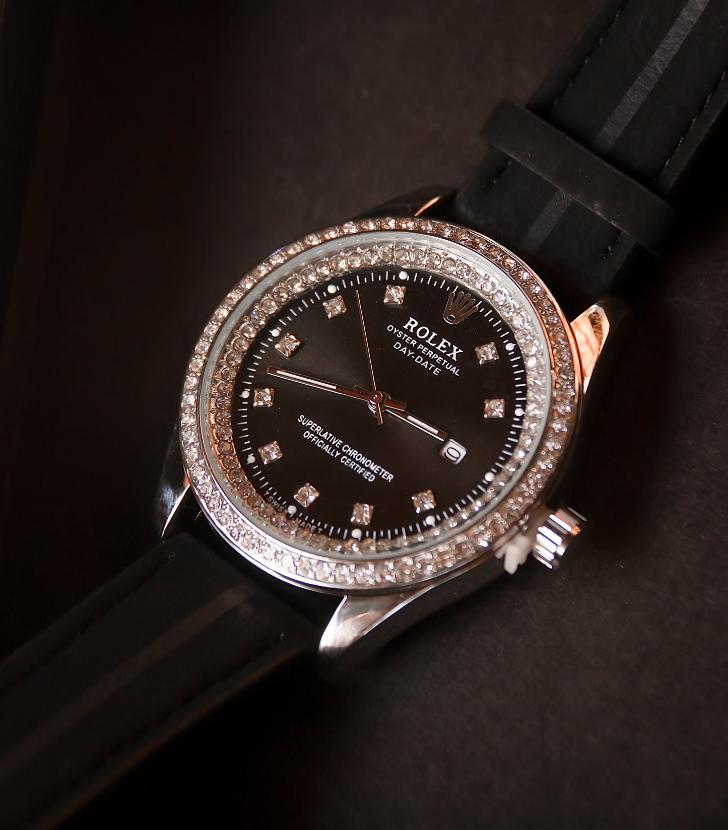 PEARL BLACK DIAL LEATHER STRAP