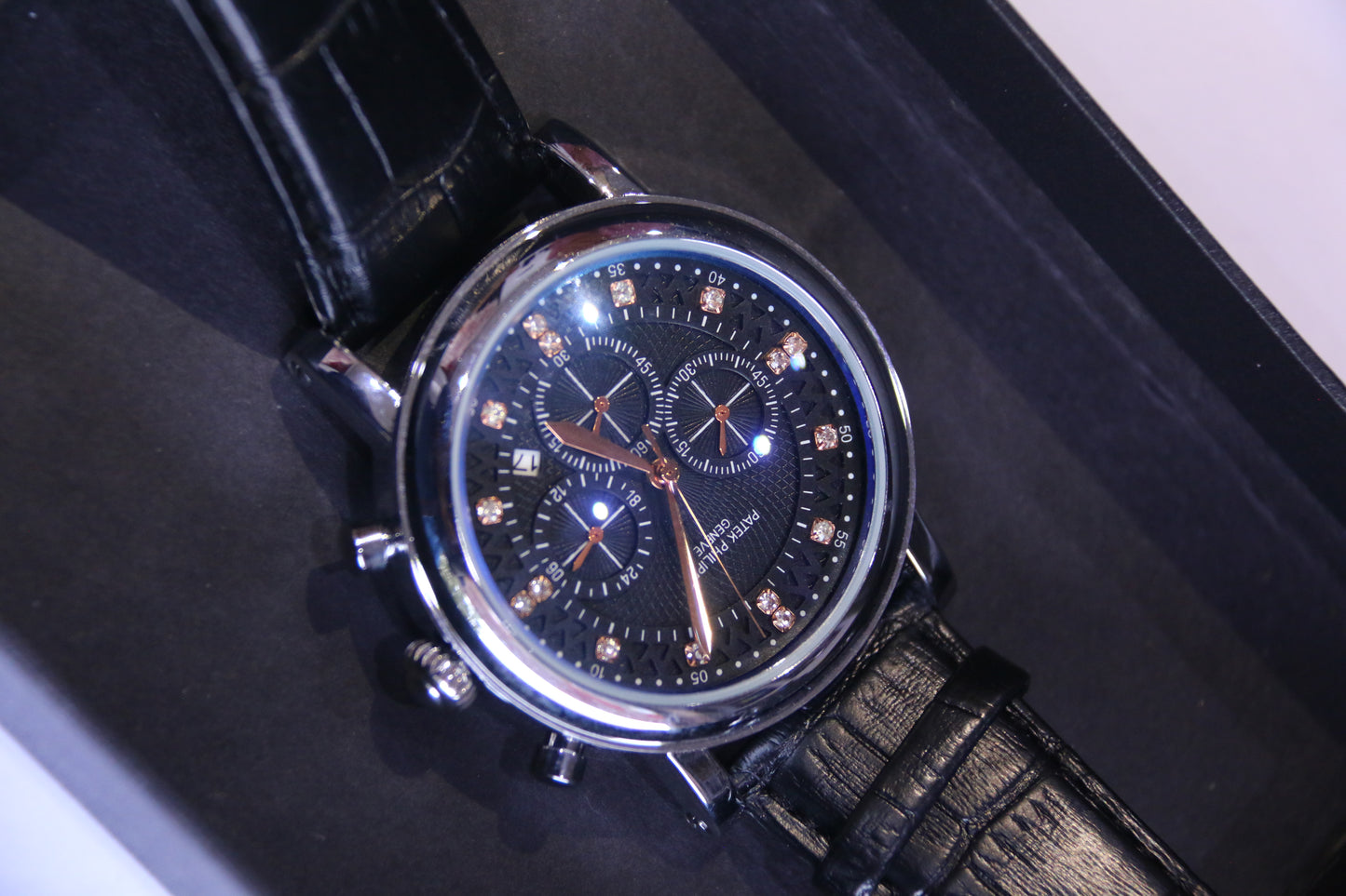 P.P ( BLACK LEATHER STRAP) CRONOGRAPH