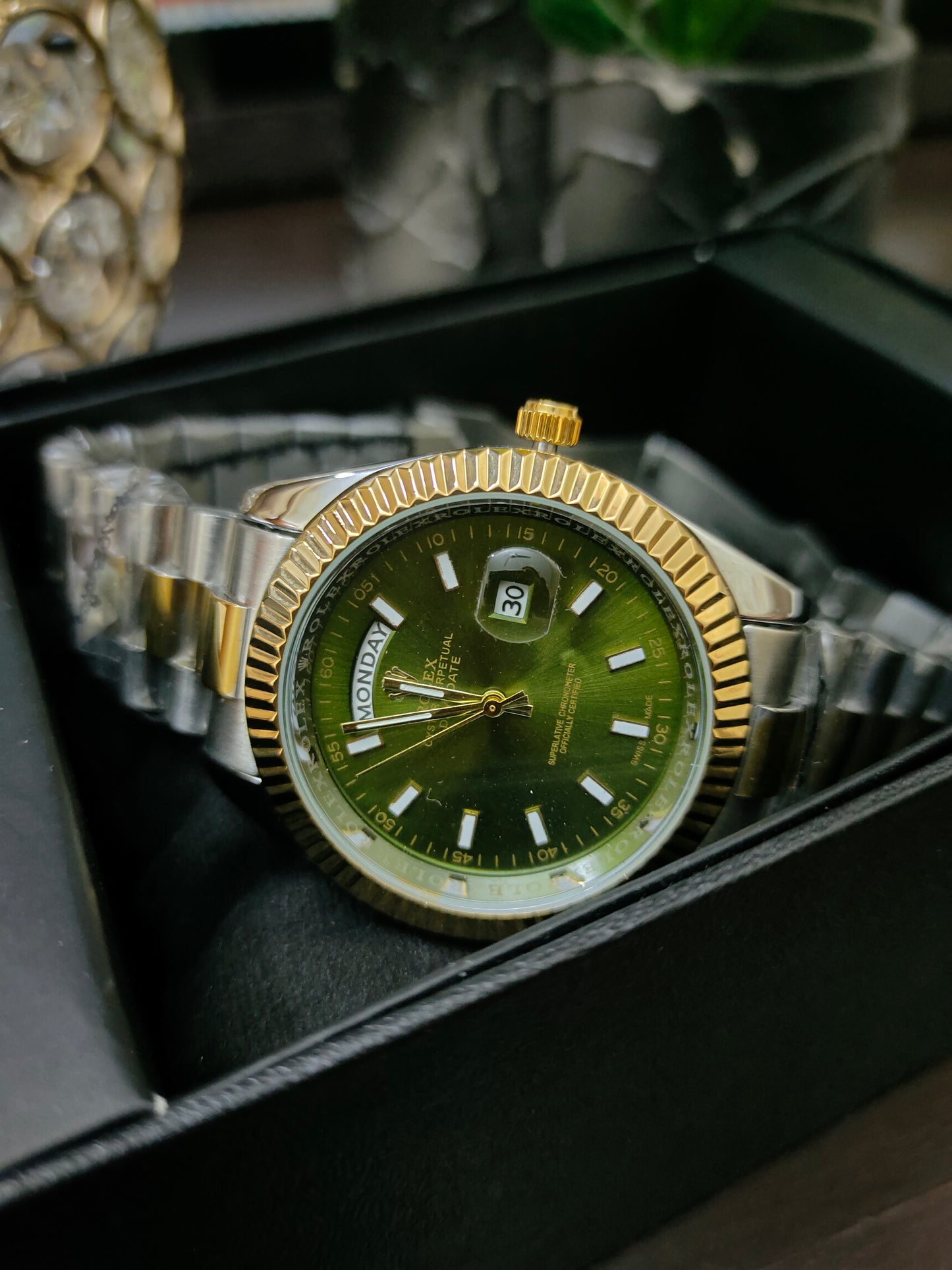 AA RX Day & Date ( Two Tone Inner Olive Green)