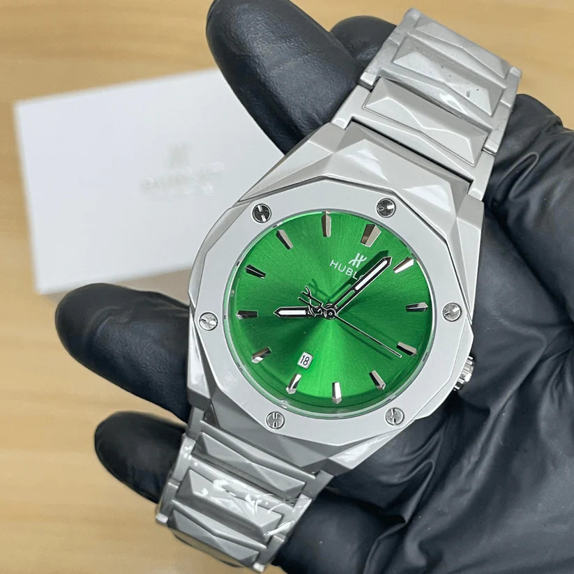 HUB  Luxury Diamond Cut Chain - Green Dial